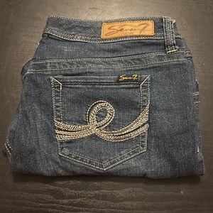 Women’s Seven7 jean shorts
